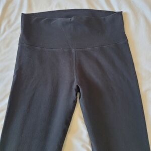 Aritzia large leggings black